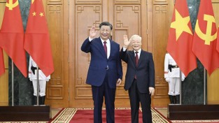中 시진핑, 베트남 응우옌과 3차 상호 방문 실현
