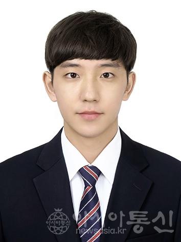 증명사진(이재육) (1).jpg