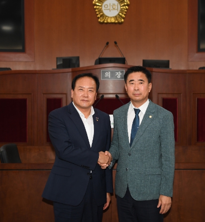 성길용 의장과 이권재 시장 합의