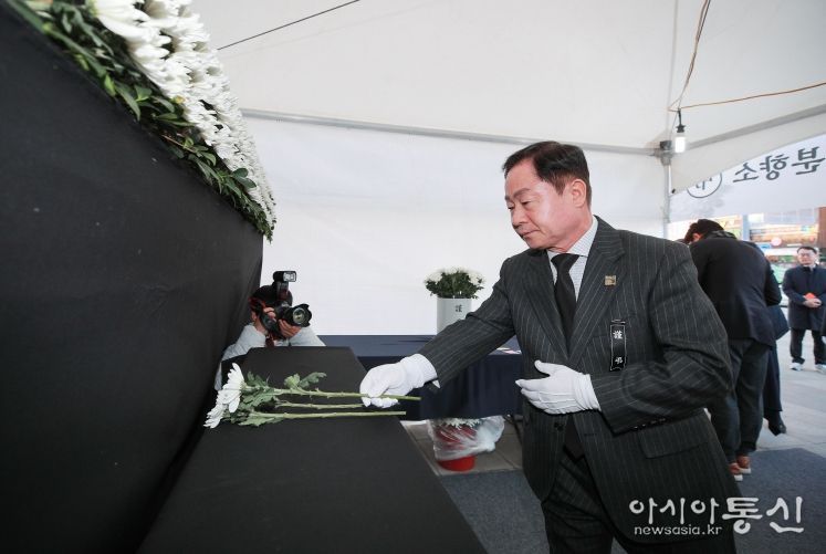 주광덕 남양주시장, 합동분향소 설치·방문…여객기 사고 희생자 추모