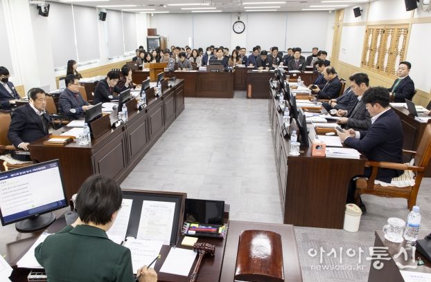 경북도의회 기획경제위원회, 미래 경북 성장 동력 모색