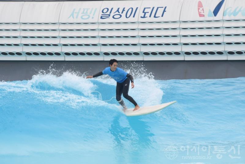 수시보도-서핑대회 개막 (1).jpg
