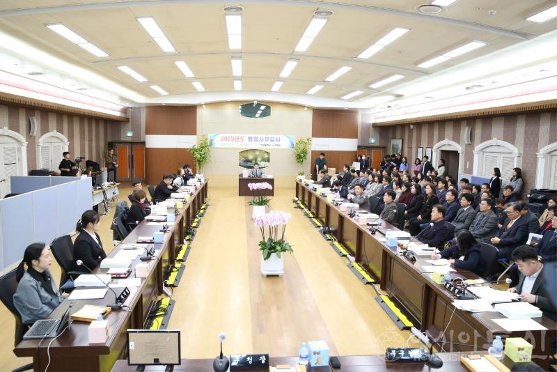 2023-11-21 보도자료 사진(인천 서구의회, 행정사무감사 돌입).JPG