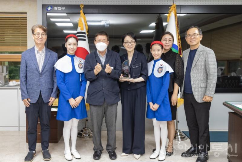 리틀엔젤스예술단감사패수여식.jpg