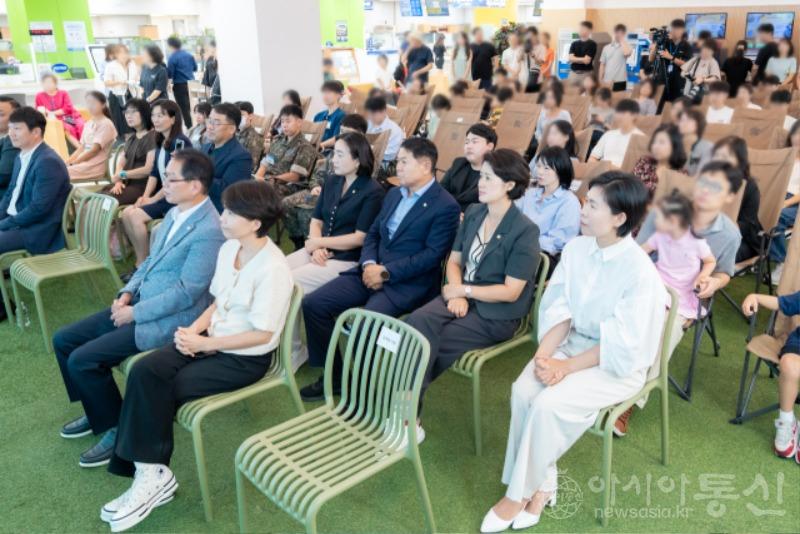 사진2. 강남구의회, ‘2024 강남 청년의 날 기념행사’ 참석.jpg