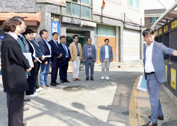 수원특례시의회 문화체육교육위원회, 수원시 글로벌평생학습관 등 4개소 현장 방문