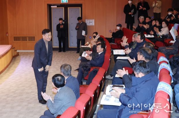 김관영 전북도지사, 농업인들과 영농 애로 해소 위한 소통