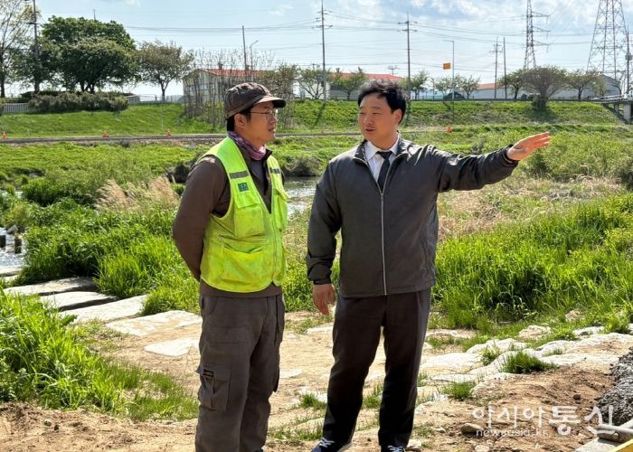 고준호 경기도의원, 파주시 공릉수변광장 및 봉일천교 개선현장 점검