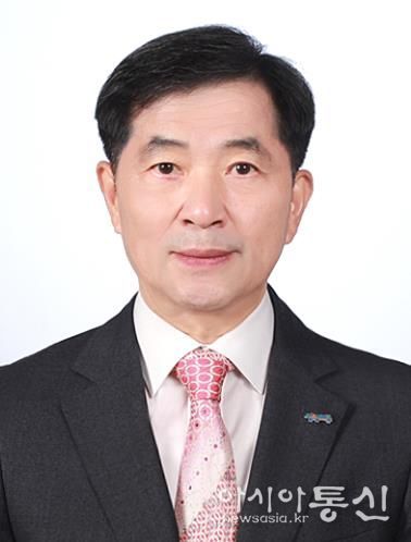 감사관 증명사진(정웅정).