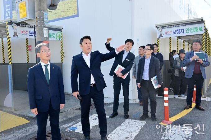 김종섭 부의장, 남외중학교 통학로 도보 점검