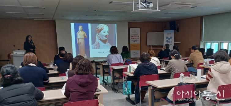 동부도서관, 3년 연속 선정 인문학 프로그램‘지혜학교’ 마무리