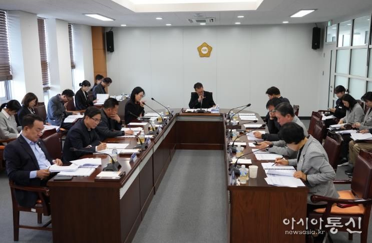 11월 5일 정례간담회 개최