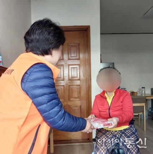 창원특례시, 환절기 홀몸 어르신 내의 지원 사업 추진