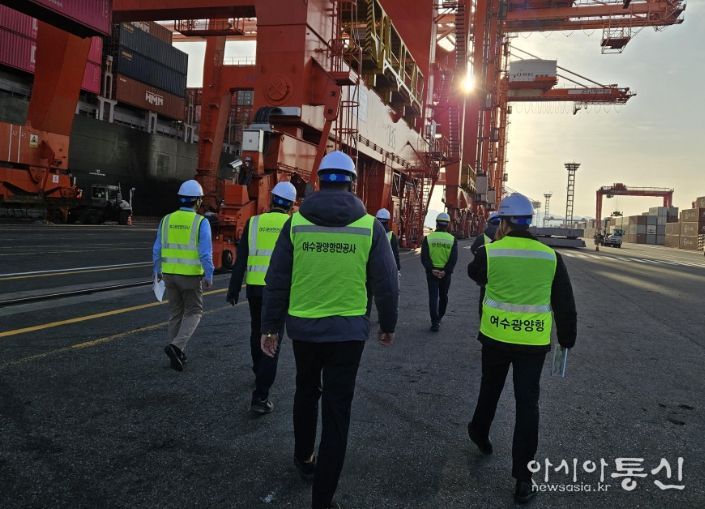 겨울철 재난 대비 해양수산분야 점검(항만 크레인 점검)