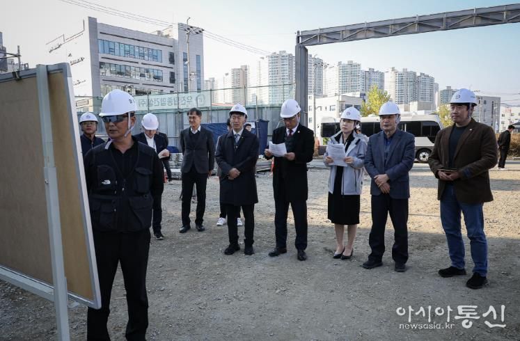 김해시의회, 공유재산 관리계획 현지 확인(주촌면 행정복지센터 건립 현장