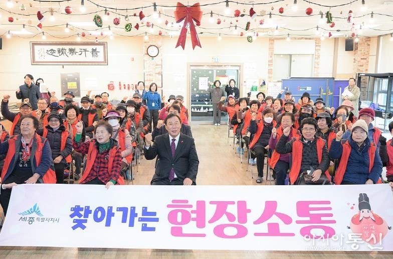 최민호 세종시장, 도시락 배달로 어르신 돌봄현장 소통