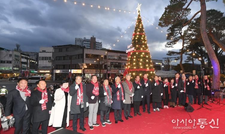제13회 거창크리스마스트리문화축제 성대한 개막