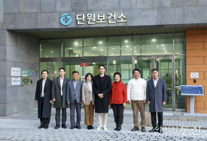 안산시의회 예산결산특별위원회가 15일 단원보건소를 대상으로 현장활동을 실시했다. 사진은 이날 현장활동의 모습