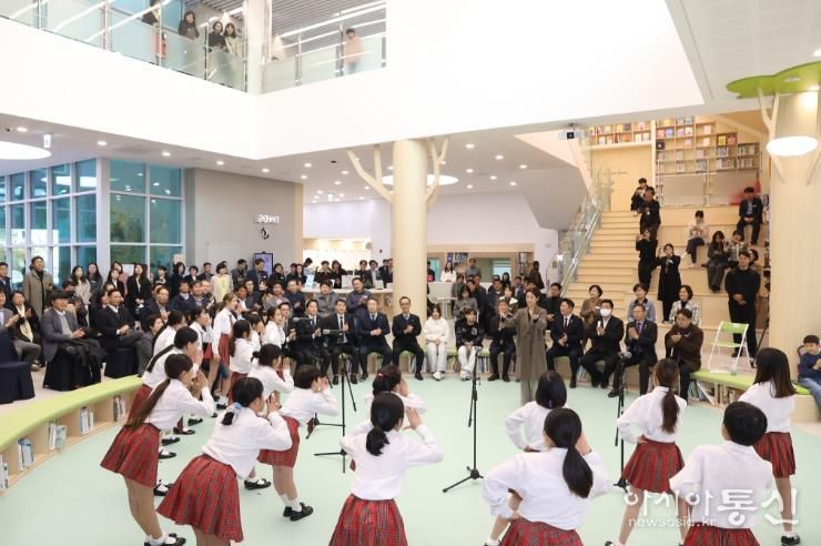 울산교육청은 11월 17일 울산어린이독서체험관을 개관했다.