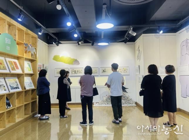 동두천꿈나무정보도서관, 2025년 그림책전(展) ‘그림책의 시선’ 성료