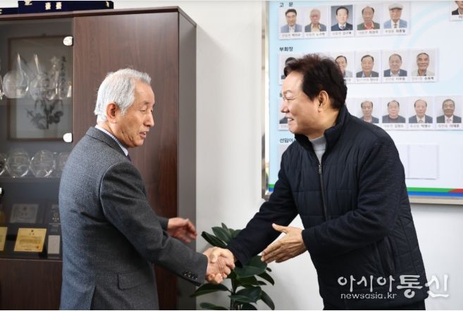 김해시노인복지회관방문