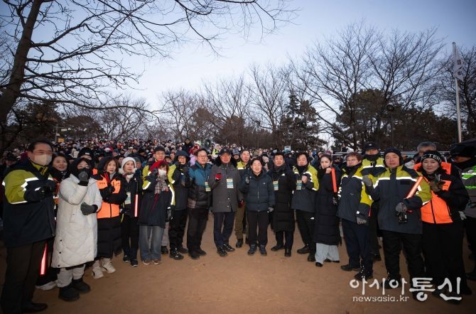 제12회 황금산 해맞이 축제에 참석한 주광덕 시장과 주요 내빈들