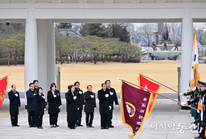 최호정 의장 현충원 참배